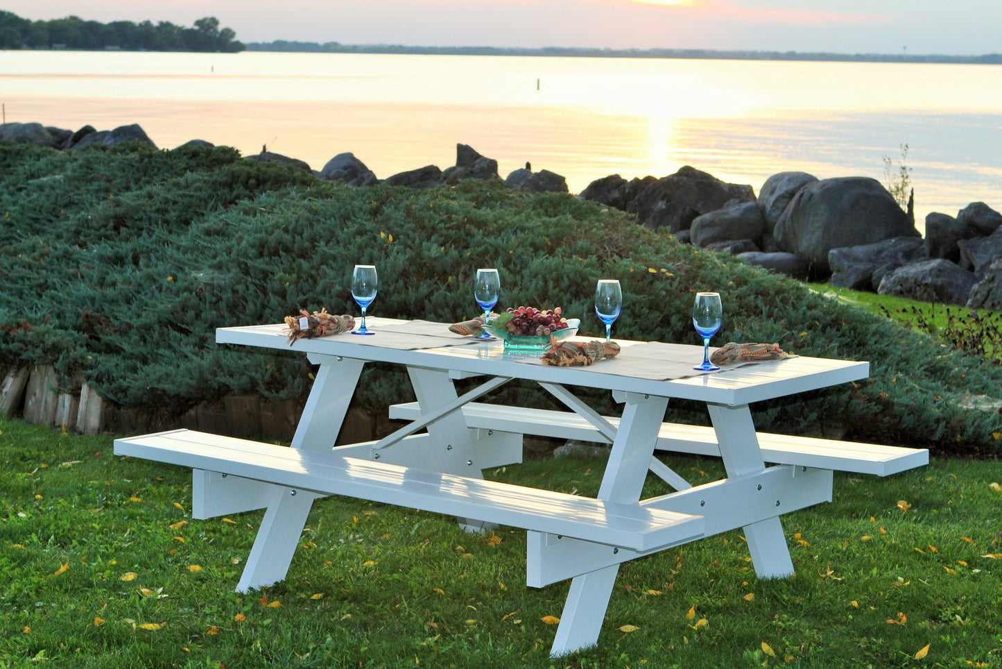 DuraTrel 72.0-in White wood Rectangle Picnic Table