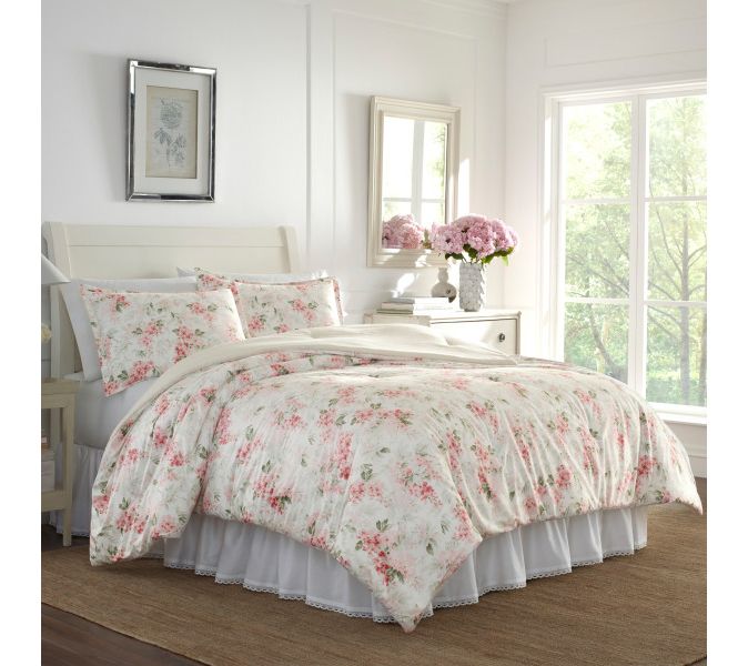 Laura Ashley Wi steria Pink Twi n Comforter Sha m Set