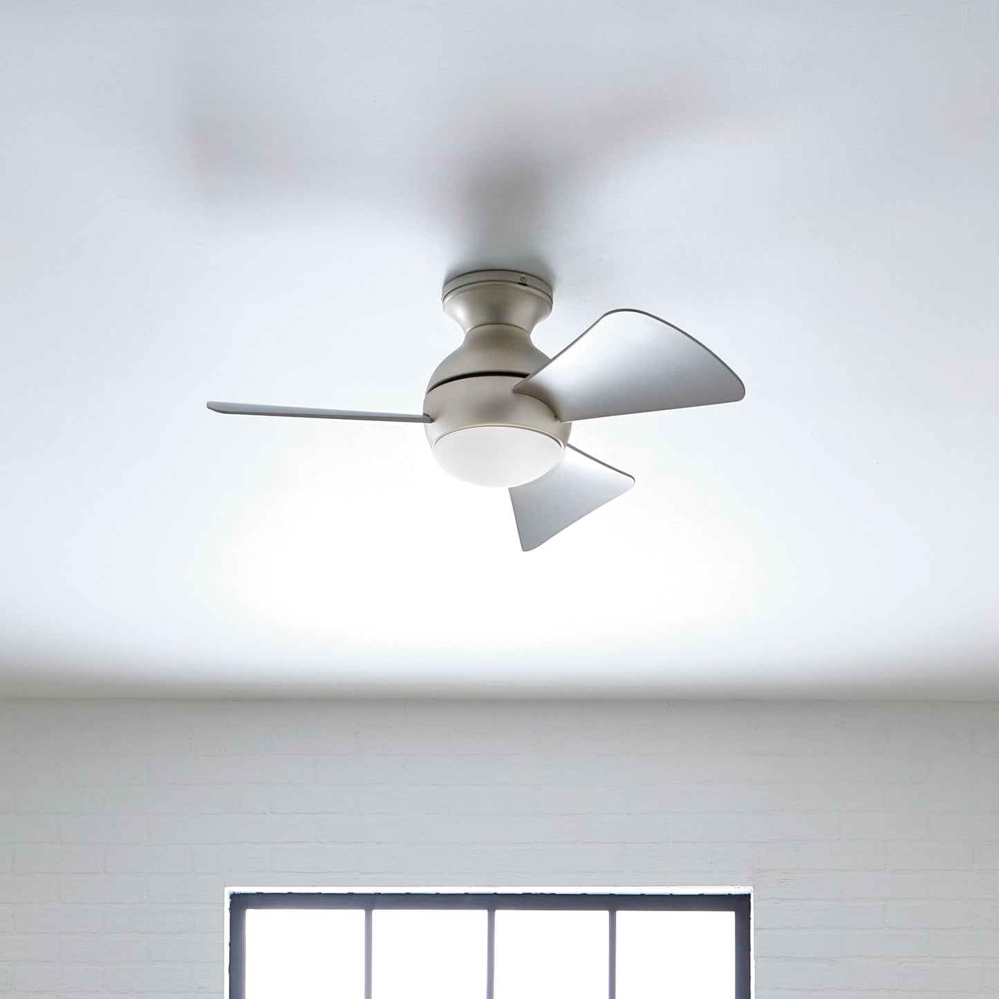 Kichler Sola 34-in Integrated LED Outdoor Downrod or Flush Mount Brushed Nickel with Silver Blades Ceiling Fan With Light ( 3 -Blade ) 1418389