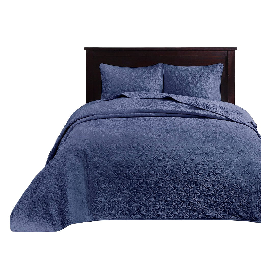 Gracie Mills  Sandy Reversible Bedspread Set with Classic Stitch Pattern