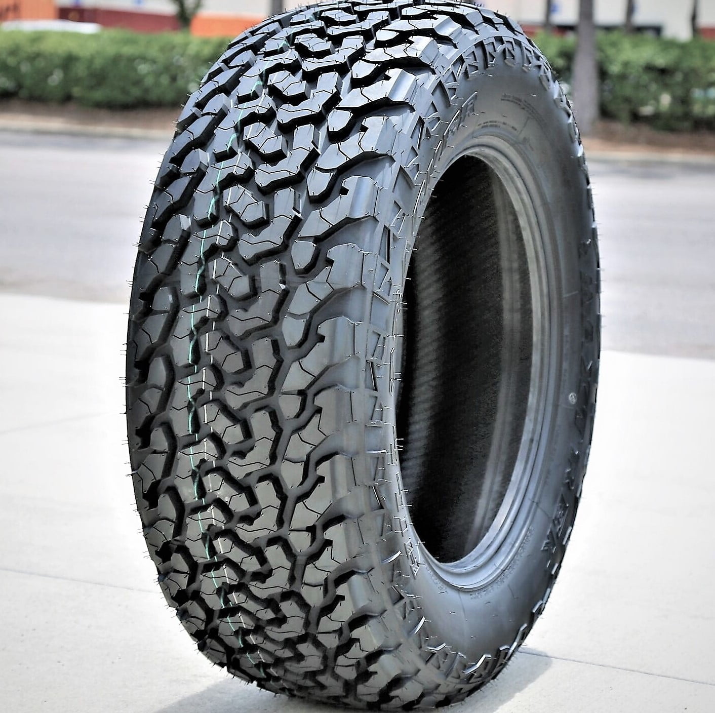 Tire Maxtrek Hill Tracker 245/70R16 111S AT A/T All Terrain
