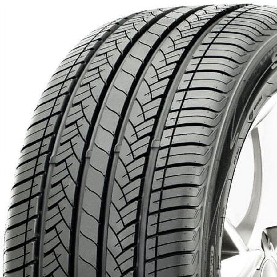 Westlake SA07 All Season 225/35ZR19 88Y XL Passenger Tire