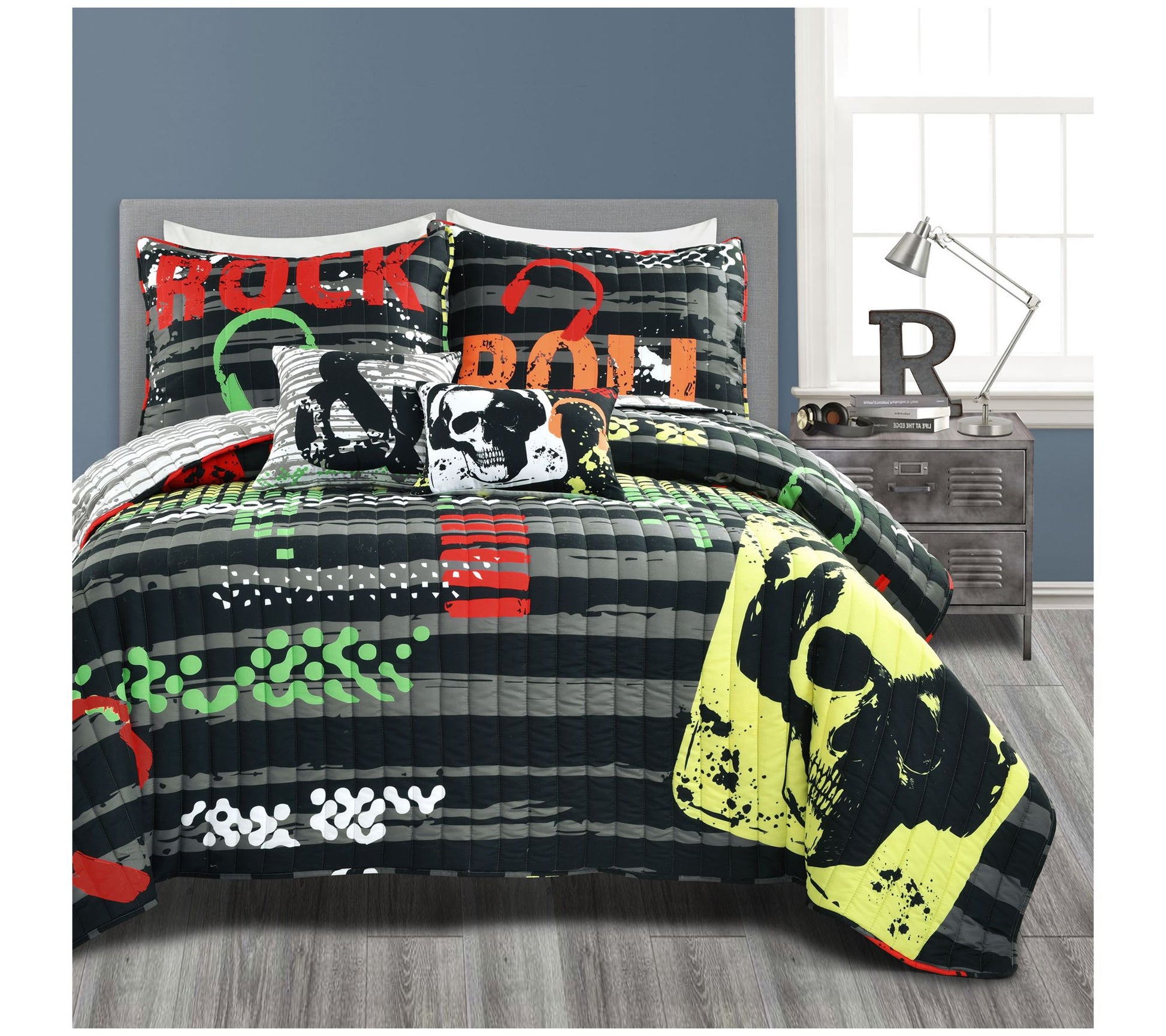Lush Decor Rock N Roll Reversible Quilt FL/QN 5PC set