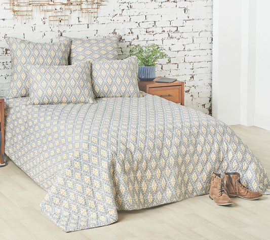 carol & frank Liam Ochre King Quilt