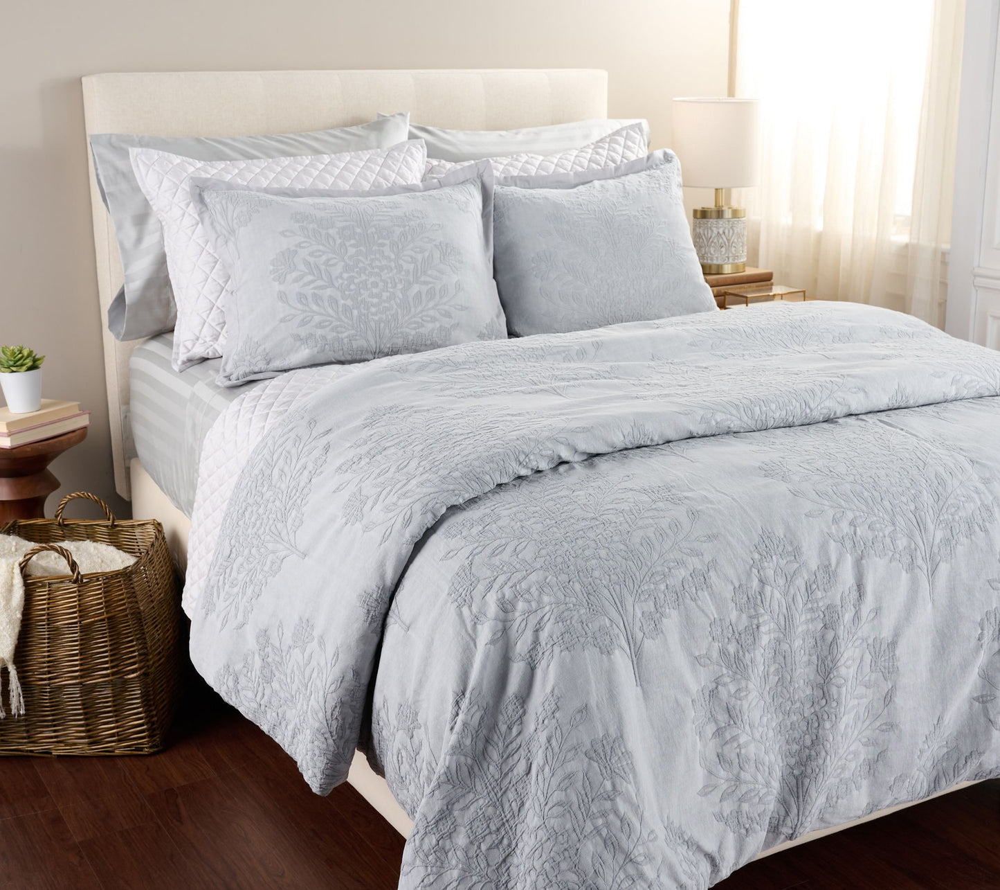 Northern Nights Matelasse Stonewash Comforter & Sham Set- Full