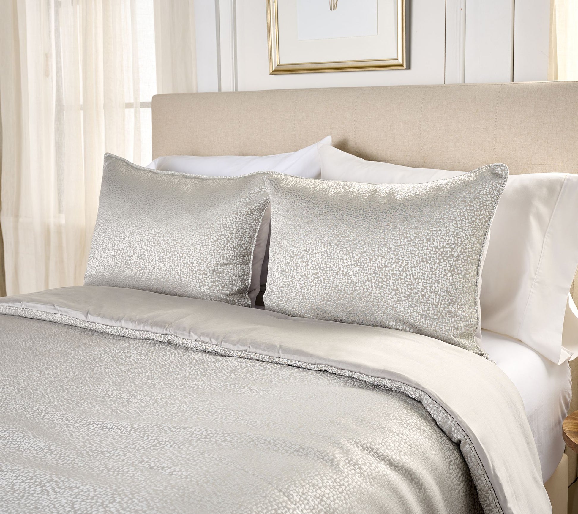 Northern Nights Signature Shiny Jacquard King Comforter Set
