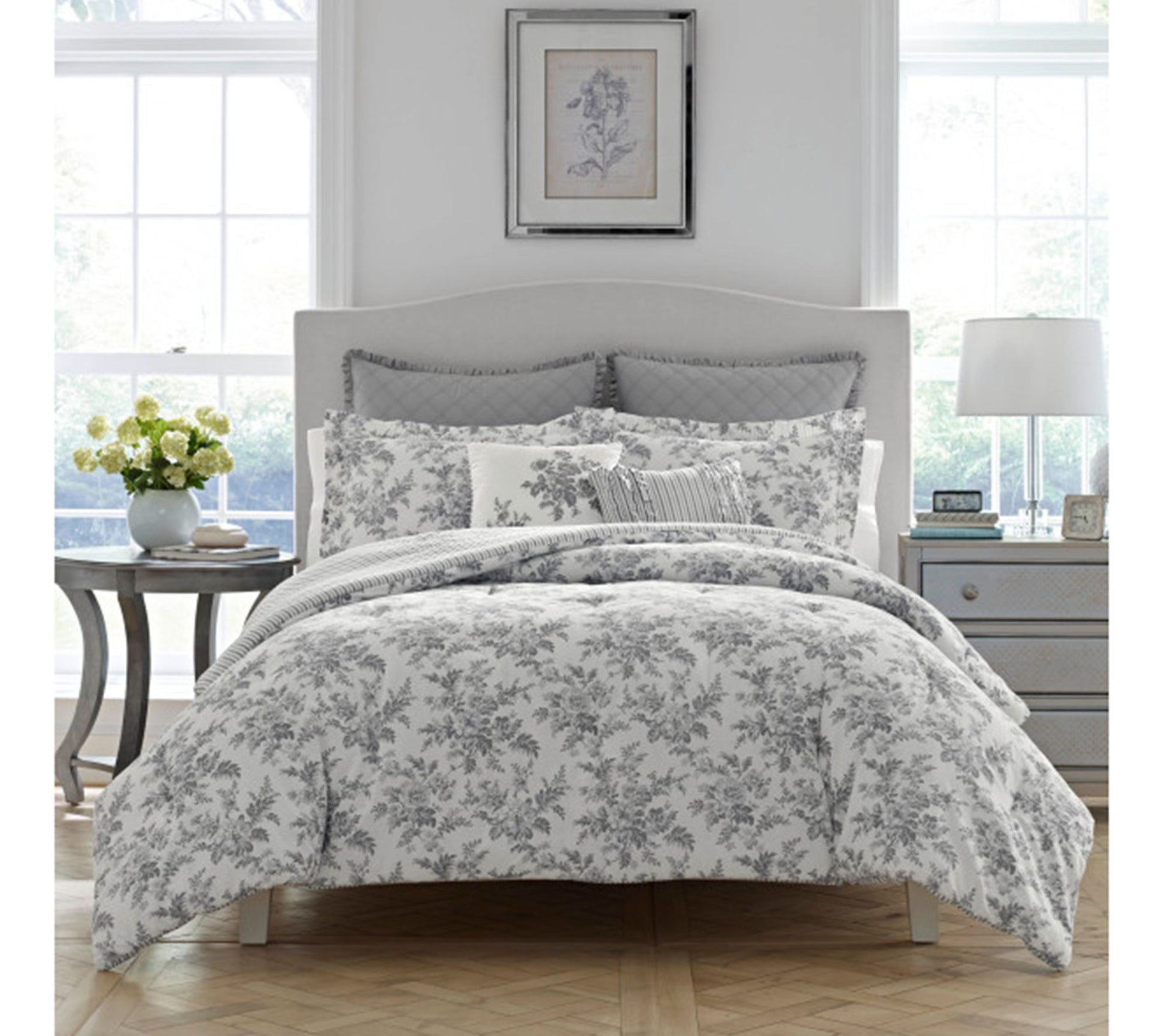 Laura Ashley An nalise Grey Kin g Comforter Sha m Bonus Set