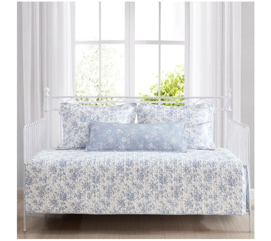 Laura Ashley Wa lled Garden  Bl ue Daybed Quilt Sham Set Bonus