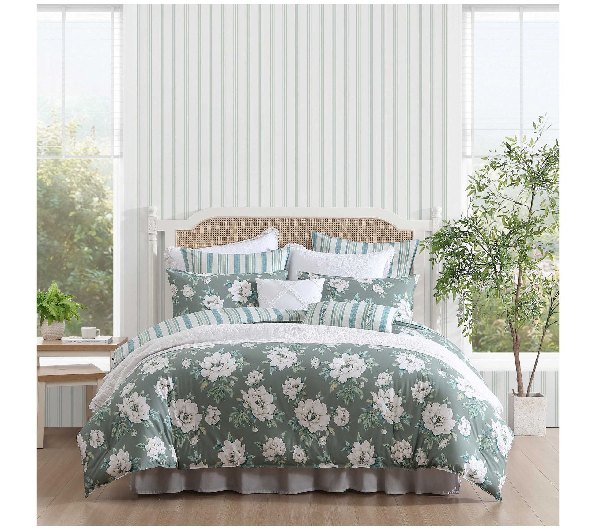 Laura Ashley Wisley Floral King Comforter ShamSet