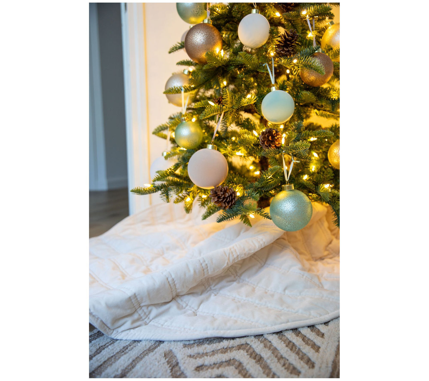 Velvet Tree Skirt by Lauren McBride