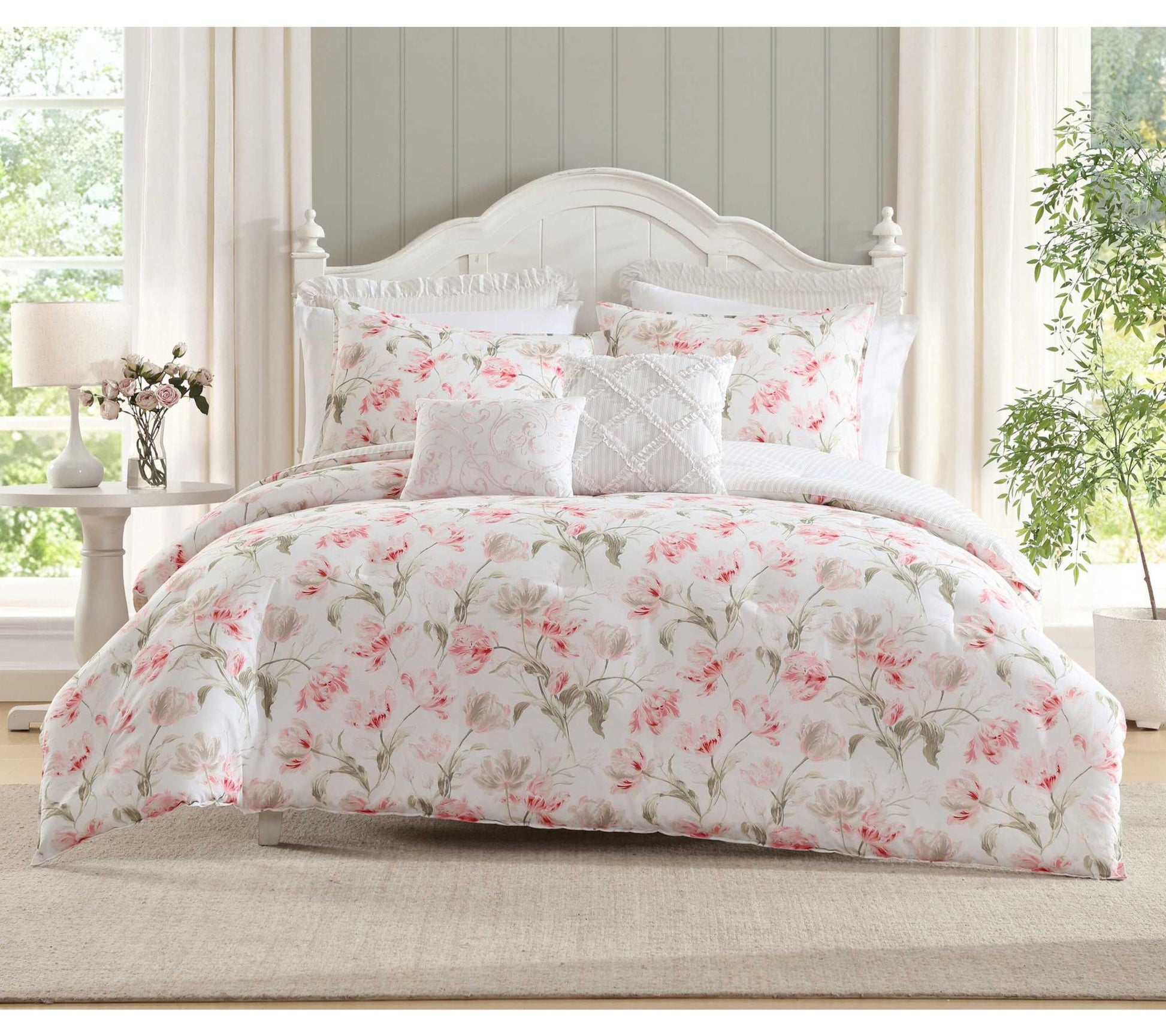 Laura Ashley Gosford Petal King Comforter Set