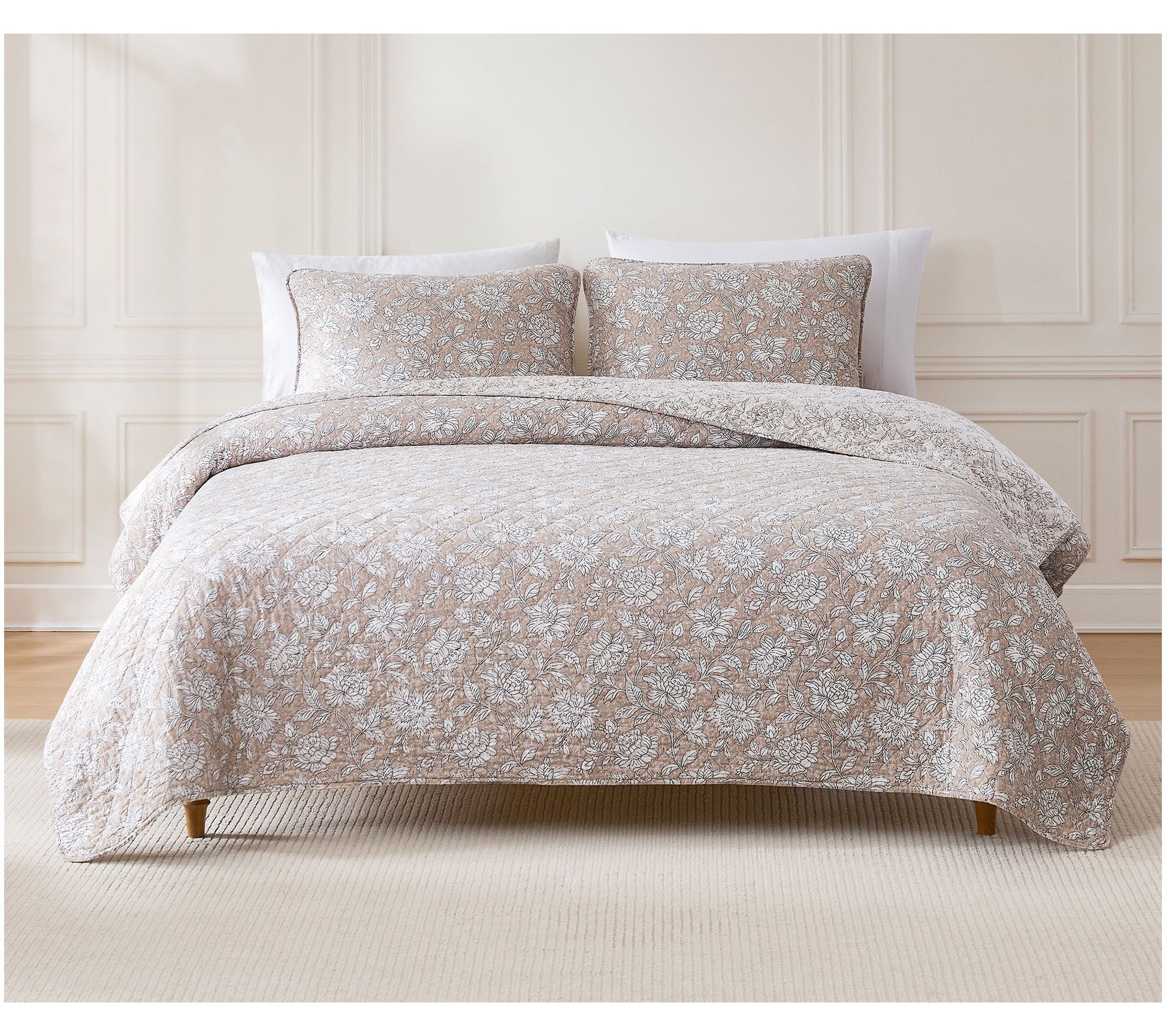 Lush Decor Zara Floral Reversible Quilt Set King/Cal King