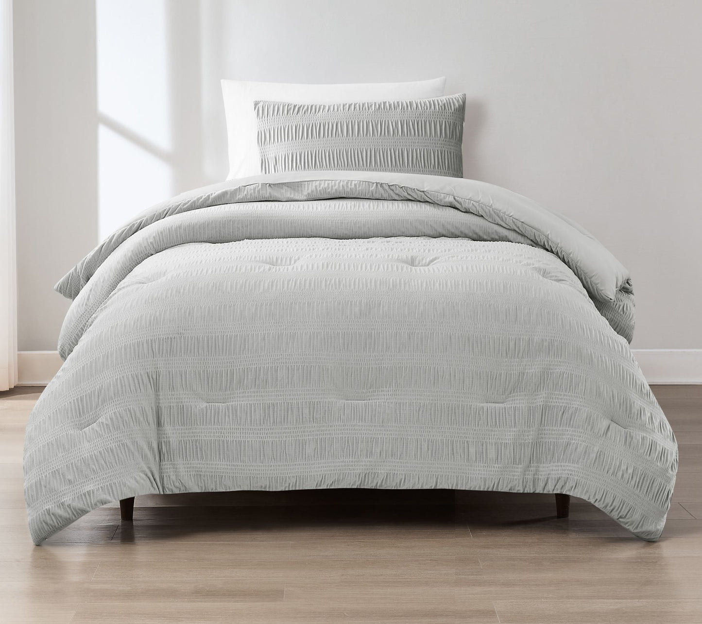 Lush Decor Azalea Ruched Velvet Stripe Comforter Set Twin-XL