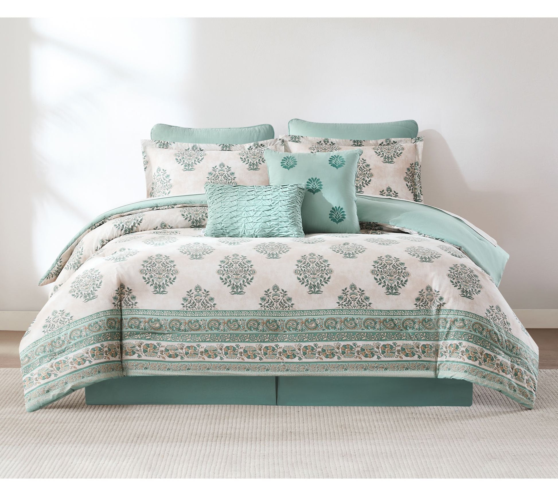 Lush Decor Sofia Flower Block Cotton Comforter8Pc Set Queen