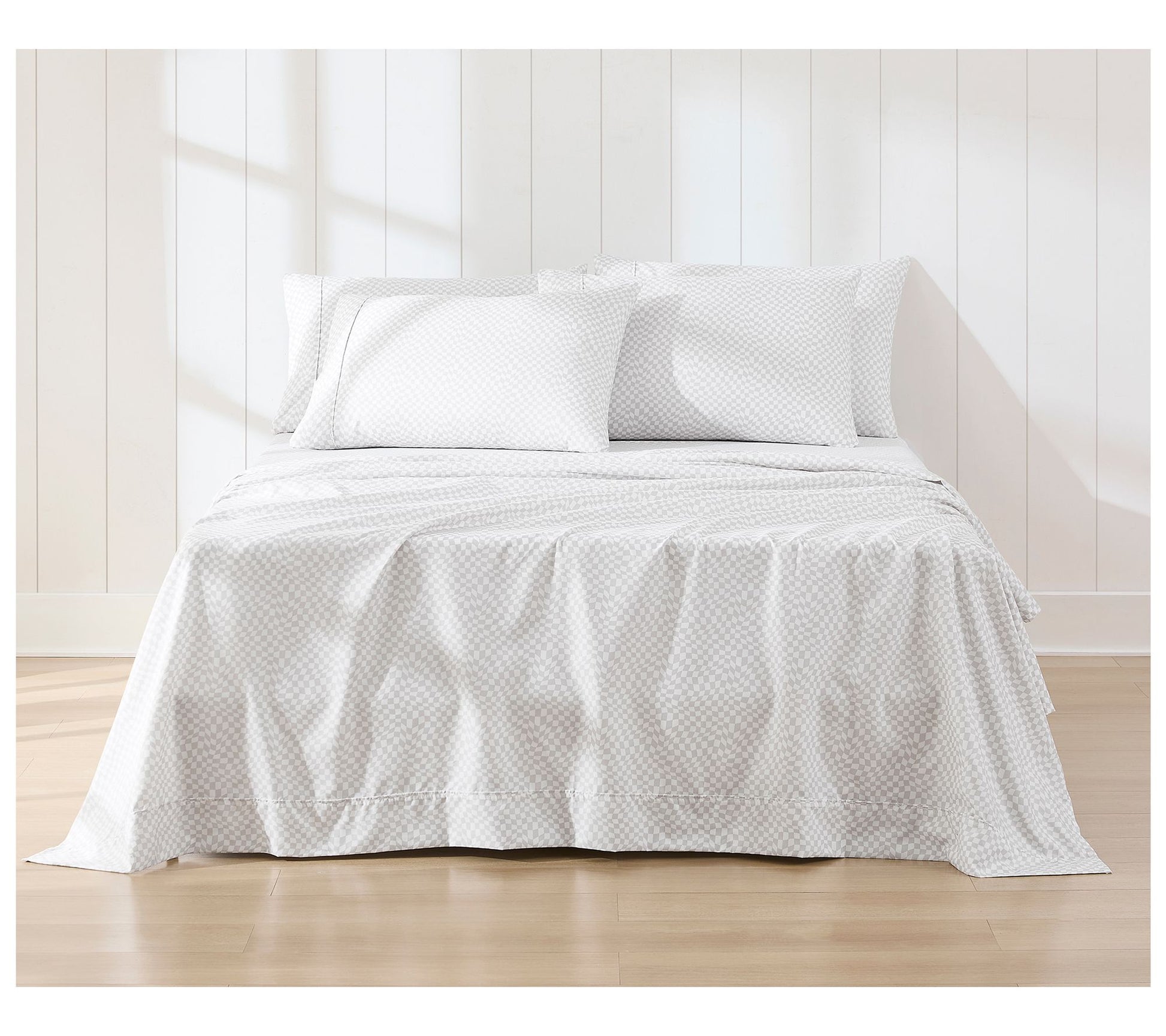 Lush Decor Circus Wavy Checks Sheet Set Light Gray 6Pc Queen