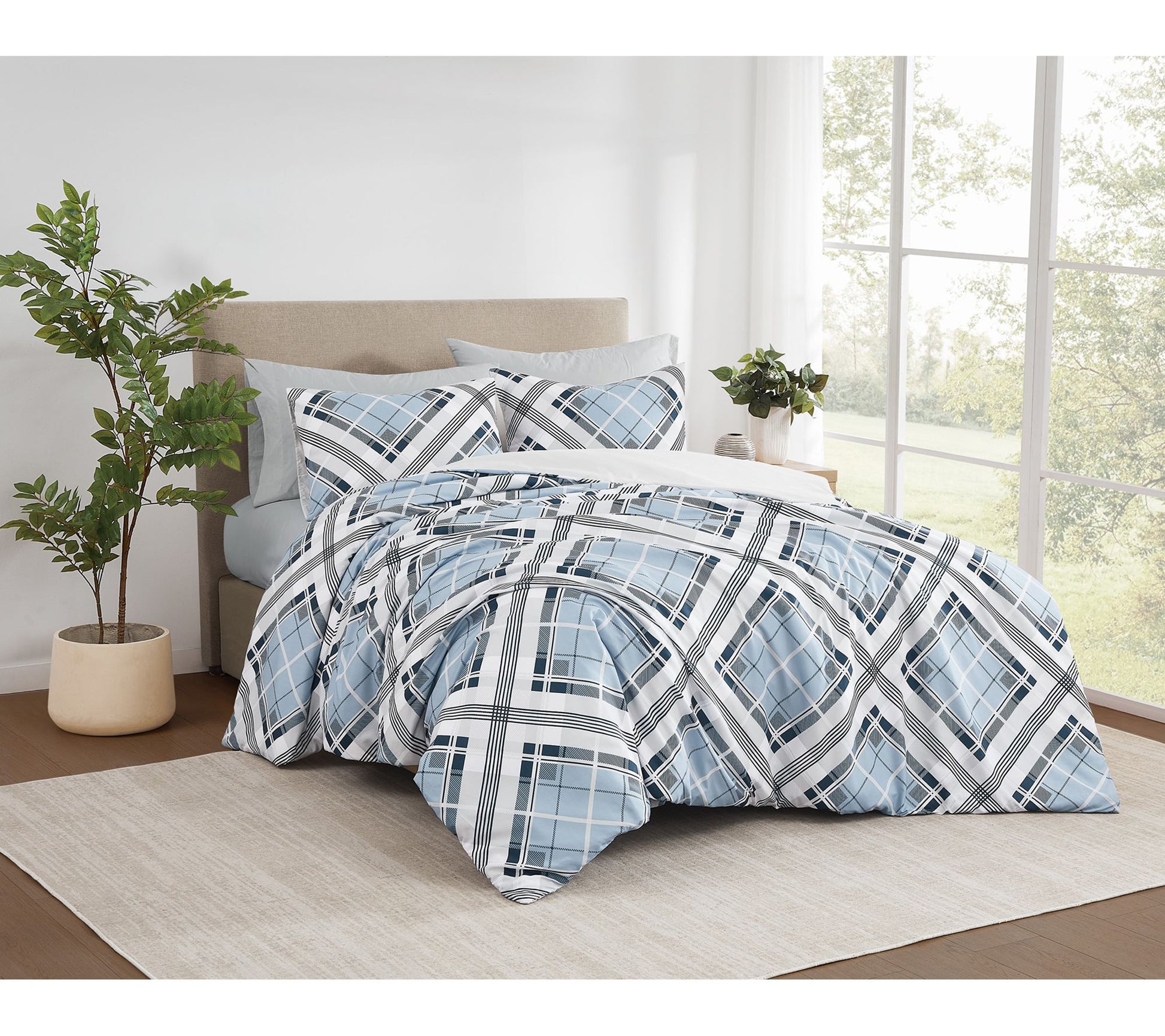 Truly Soft Lars Plaid 3 Piece Full/Queen Comforter Set