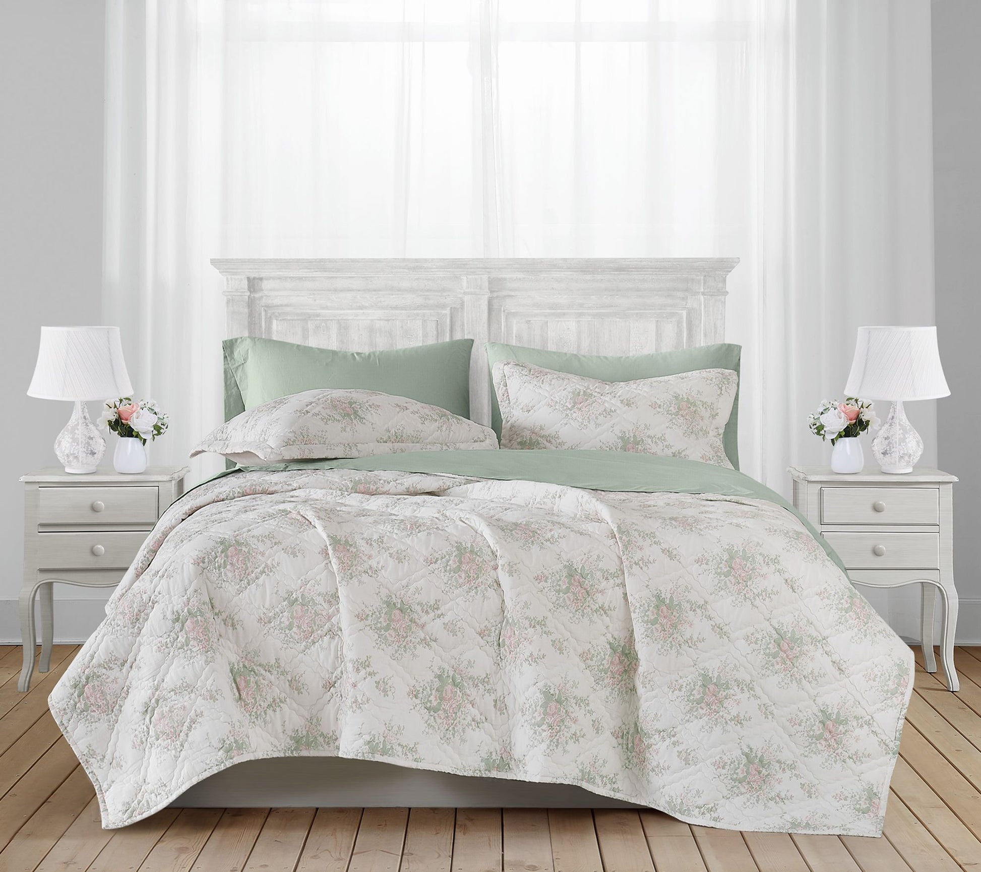 The Farmhouse by Rachel Ashwell English GardenT/TXL Quilt Set